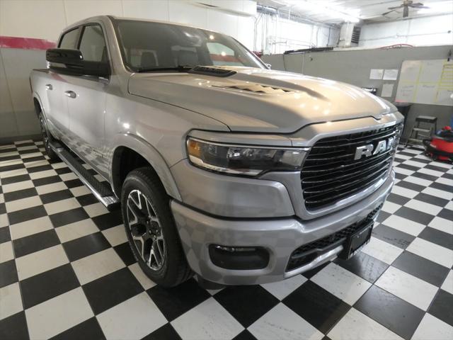 2025 RAM Ram 1500 RAM 1500 LARAMIE CREW CAB 4X4 57 BOX