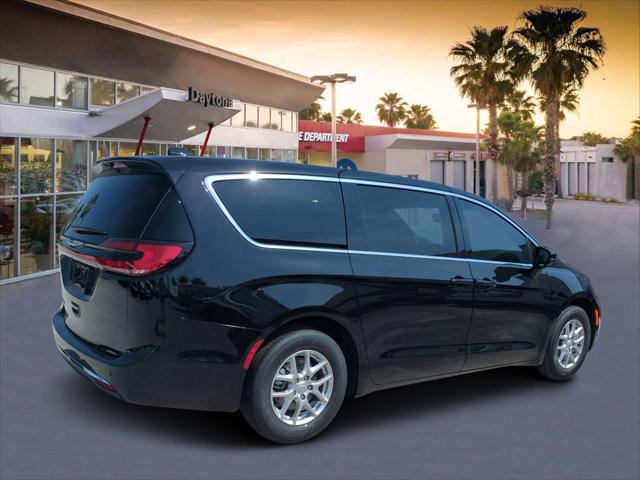 2025 Chrysler Pacifica PACIFICA SELECT
