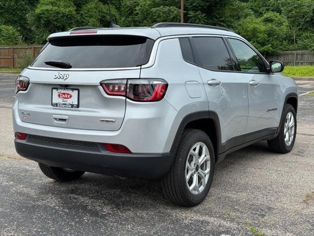 2025 Jeep Compass COMPASS LATITUDE 4X4