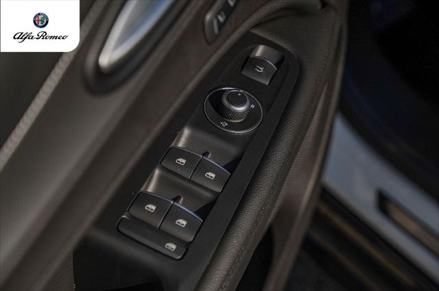 2025 Alfa Romeo Stelvio Sprint AWD
