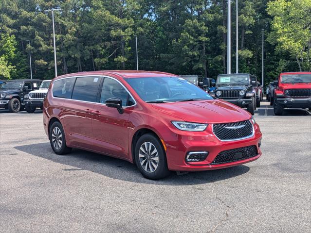 2025 Chrysler Pacifica Hybrid PACIFICA PLUG-IN HYBRID SELECT