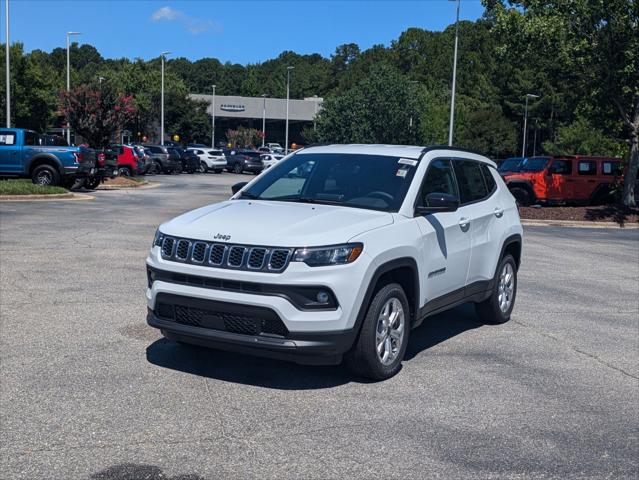 2025 Jeep Compass COMPASS LATITUDE 4X4