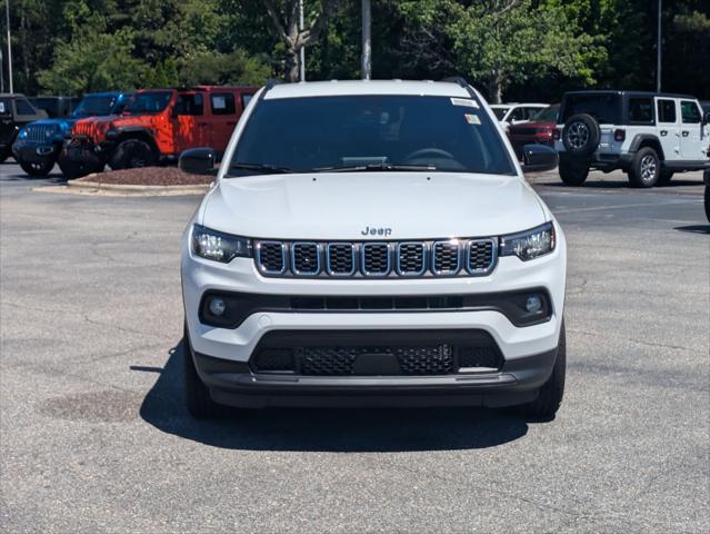 2025 Jeep Compass COMPASS LATITUDE 4X4