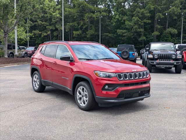 2025 Jeep Compass COMPASS LATITUDE 4X4