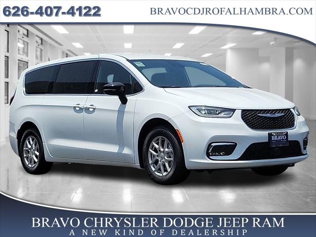 2025 Chrysler Pacifica PACIFICA SELECT