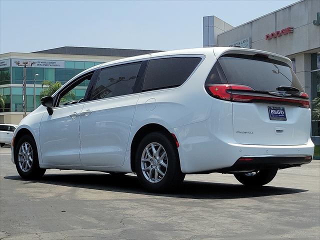 2025 Chrysler Pacifica PACIFICA SELECT
