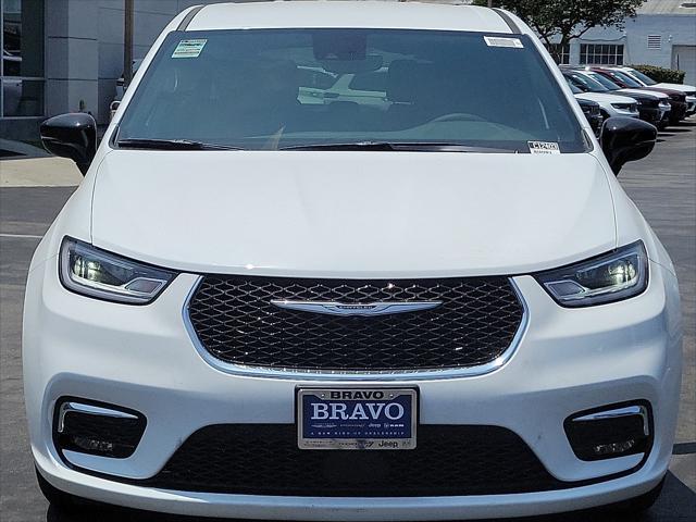2025 Chrysler Pacifica PACIFICA SELECT
