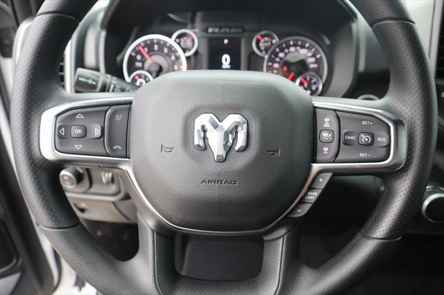 2025 RAM Ram 1500 RAM 1500 TRADESMAN QUAD CAB 4X2 64 BOX