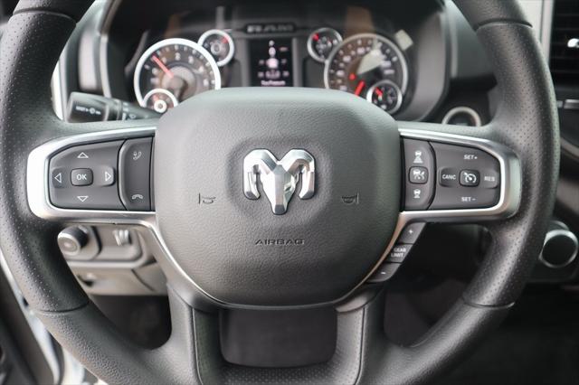 2025 RAM Ram 1500 RAM 1500 TRADESMAN QUAD CAB 4X4 64 BOX