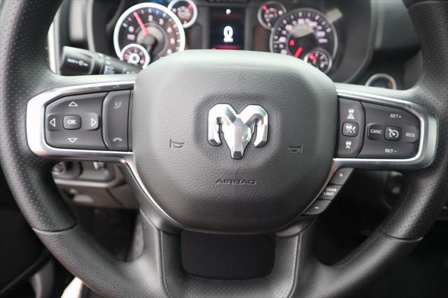 2025 RAM Ram 1500 RAM 1500 TRADESMAN QUAD CAB 4X4 64 BOX