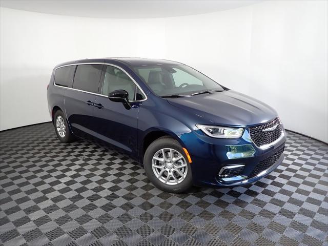 2025 Chrysler Pacifica PACIFICA SELECT
