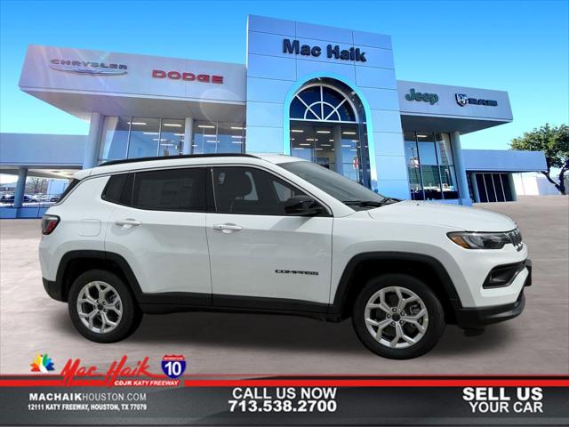 2025 Jeep Compass COMPASS LATITUDE 4X4