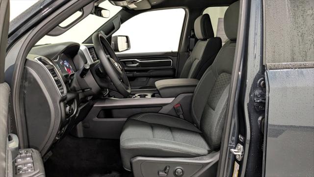 2025 RAM Ram 1500 RAM 1500 BIG HORN CREW CAB 4X4 64 BOX