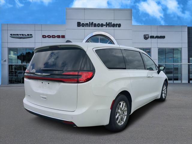2025 Chrysler Pacifica PACIFICA SELECT