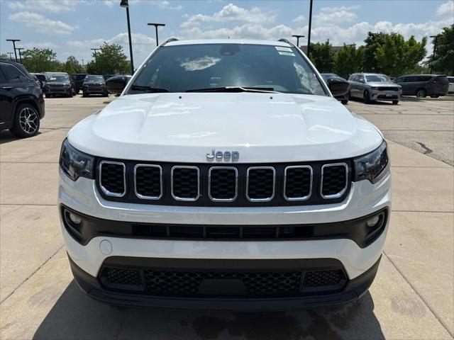 2025 Jeep Compass COMPASS LATITUDE 4X4