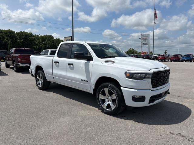 2025 RAM Ram 1500 RAM 1500 TRADESMAN QUAD CAB 4X4 64 BOX