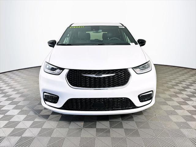 2025 Chrysler Pacifica PACIFICA SELECT