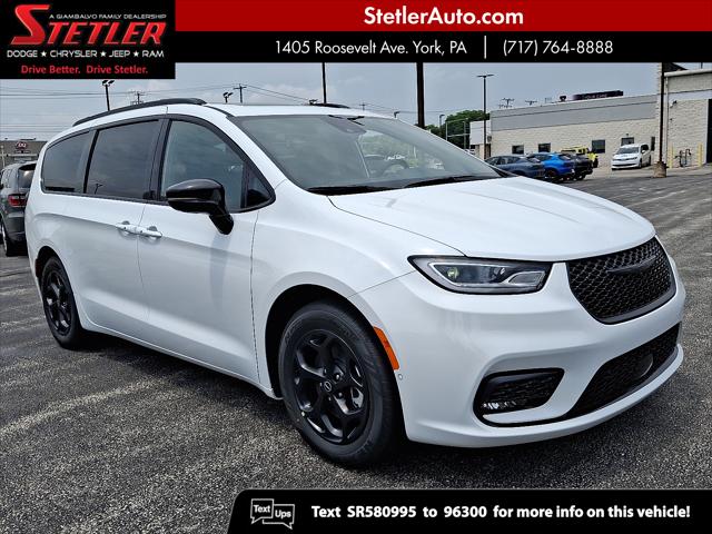 2025 Chrysler Pacifica Hybrid PACIFICA PLUG-IN HYBRID S APPEARANCE