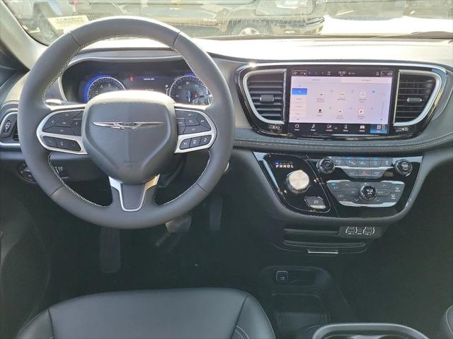 2025 Chrysler Pacifica PACIFICA SELECT