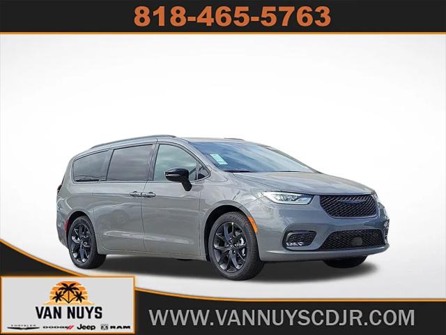 2025 Chrysler Pacifica PACIFICA LIMITED
