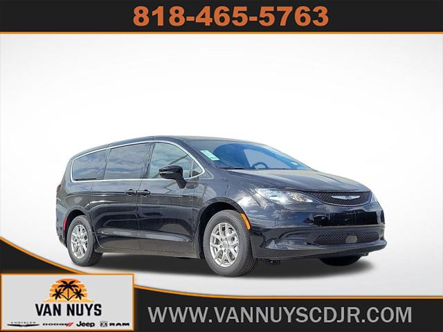 2025 Chrysler Voyager VOYAGER LX