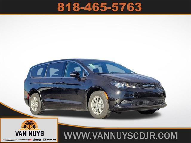 2025 Chrysler Voyager VOYAGER LX