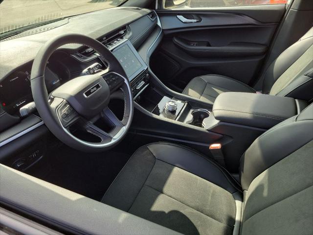 2025 Jeep Grand Cherokee GRAND CHEROKEE ALTITUDE 4X2