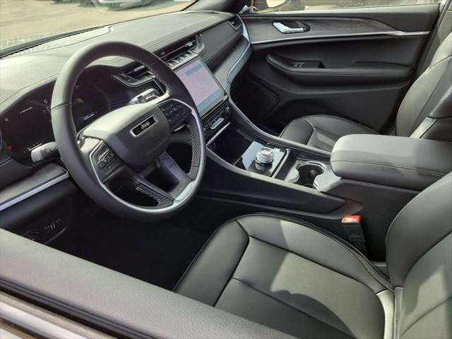 2025 Jeep Grand Cherokee GRAND CHEROKEE LIMITED 4X2
