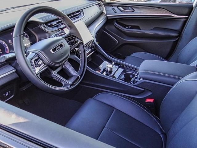 2023 Jeep Grand Cherokee GRAND CHEROKEE OVERLAND 4X4