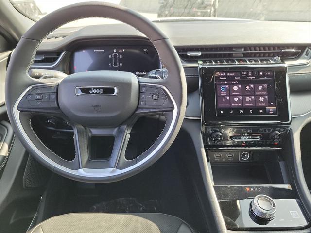 2025 Jeep Grand Cherokee GRAND CHEROKEE L ALTITUDE 4X2