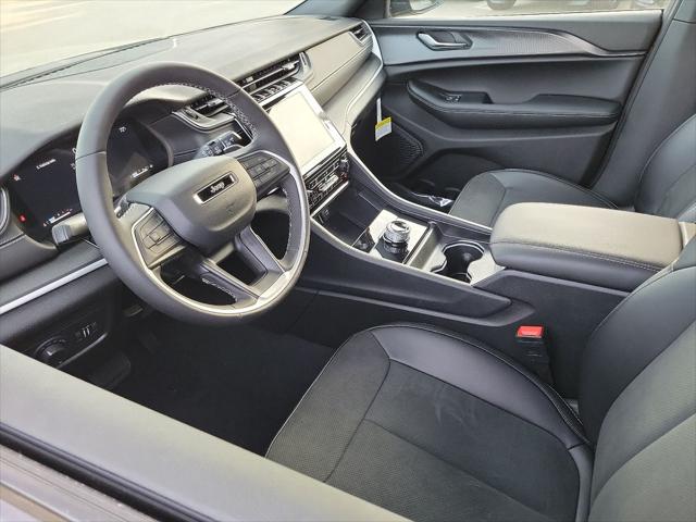 2025 Jeep Grand Cherokee GRAND CHEROKEE L ALTITUDE 4X2