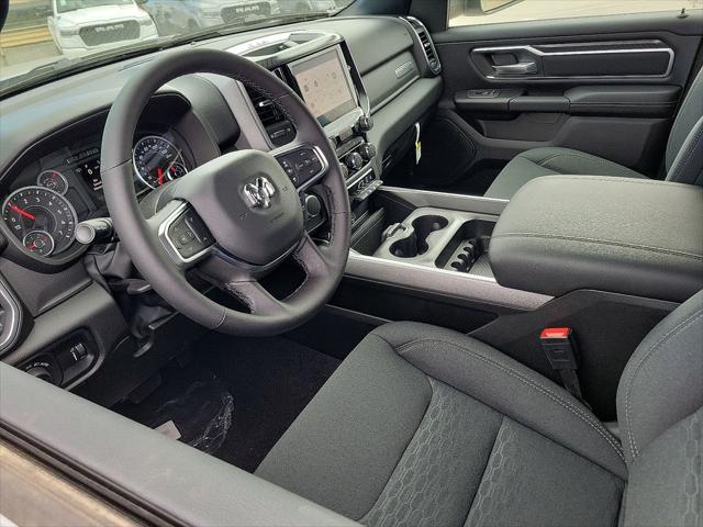 2025 RAM Ram 1500 RAM 1500 BIG HORN QUAD CAB 4X4 64 BOX