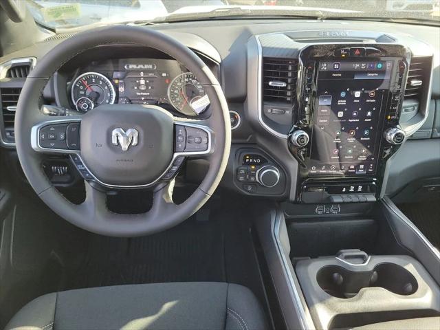 2025 RAM Ram 1500 RAM 1500 BIG HORN CREW CAB 4X4 57 BOX