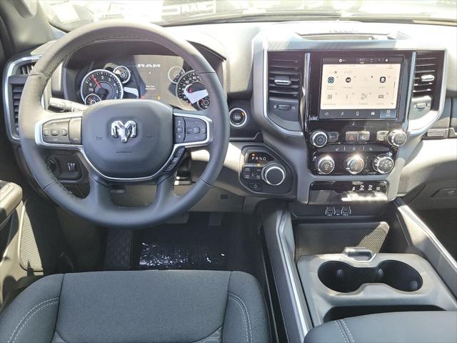 2025 RAM Ram 1500 RAM 1500 BIG HORN CREW CAB 4X4 57 BOX