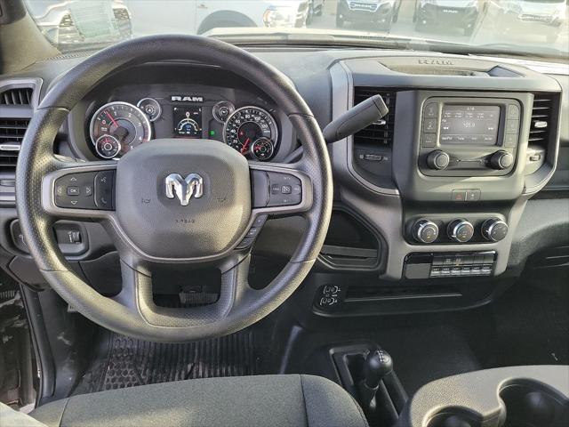 2024 RAM Ram 5500 Chassis Cab RAM 5500 TRADESMAN CHASSIS REGULAR CAB 4X4 120 CA 2024 RAM Ram 5500 Chassis Cab RAM 5500 TRADESMAN CHASSIS REGULAR CAB 4X4 120 CA