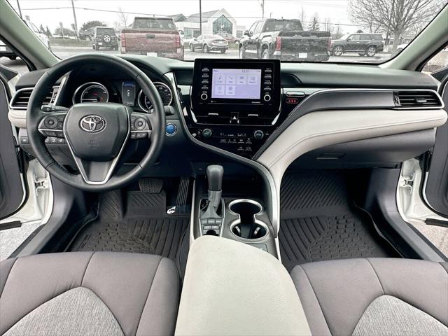 2022 Toyota Camry LE Hybrid