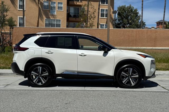 2021 Nissan Rogue Platinum FWD