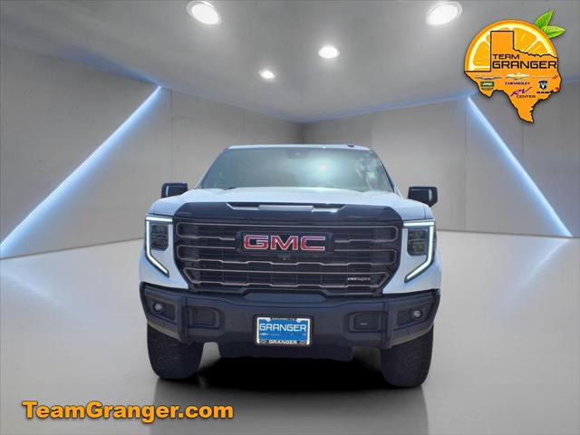 2023 GMC Sierra 1500 4WD Crew Cab Short Box AT4X