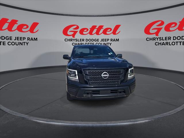 2024 Nissan TITAN Crew Cab SV 4x2
