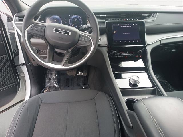 2024 Jeep Grand Cherokee Laredo 4x4