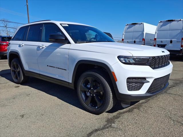 2025 Jeep Grand Cherokee GRAND CHEROKEE ALTITUDE X 4X4