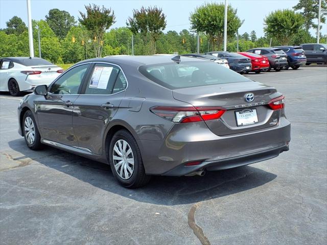 2022 Toyota Camry LE Hybrid