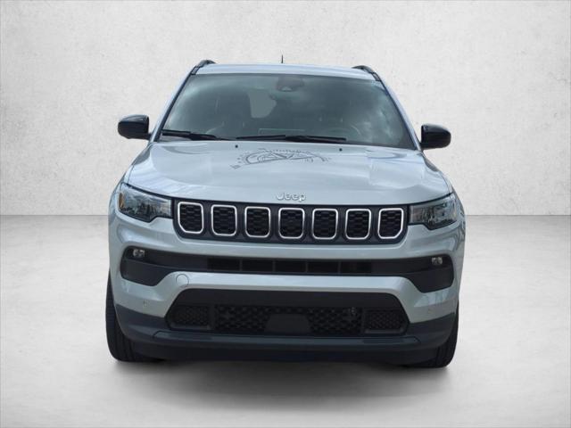 2024 Jeep Compass Latitude Lux FWD