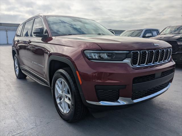 2023 Jeep Grand Cherokee L Laredo 4x2