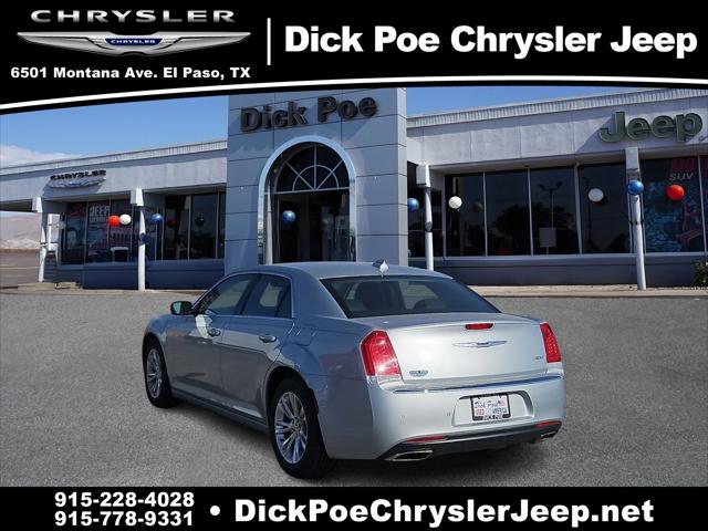 2019 Chrysler 300 Touring