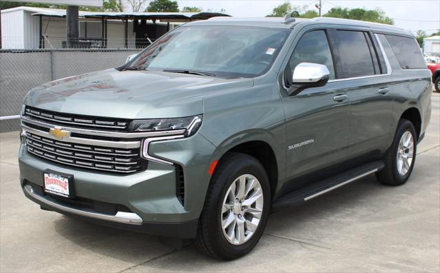 2023 Chevrolet Suburban 4WD Premier