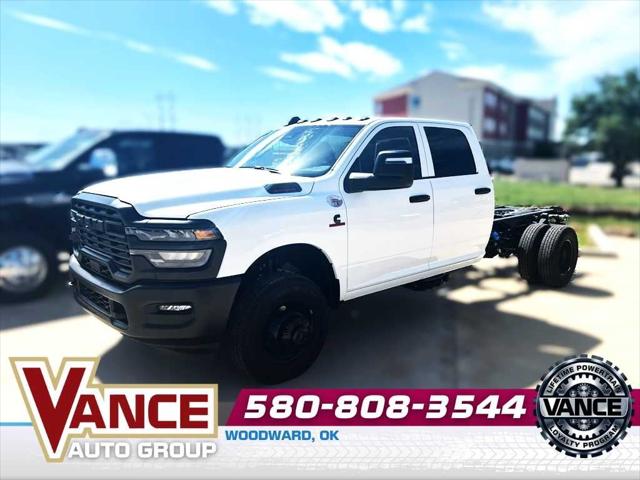 2025 RAM Ram 3500 Chassis Cab RAM 3500 TRADESMAN CREW CAB CHASSIS 4X4 60 CA