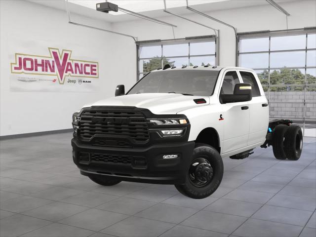 2025 RAM Ram 3500 Chassis Cab RAM 3500 TRADESMAN CREW CAB CHASSIS 4X4 60 CA