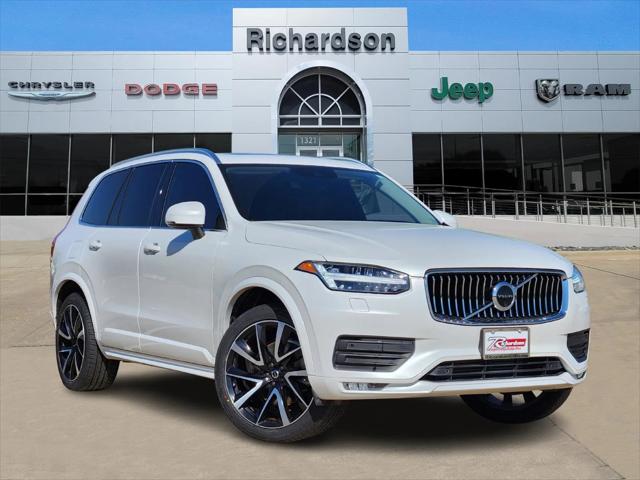 2022 Volvo XC90 T6 Momentum 7 Passenger
