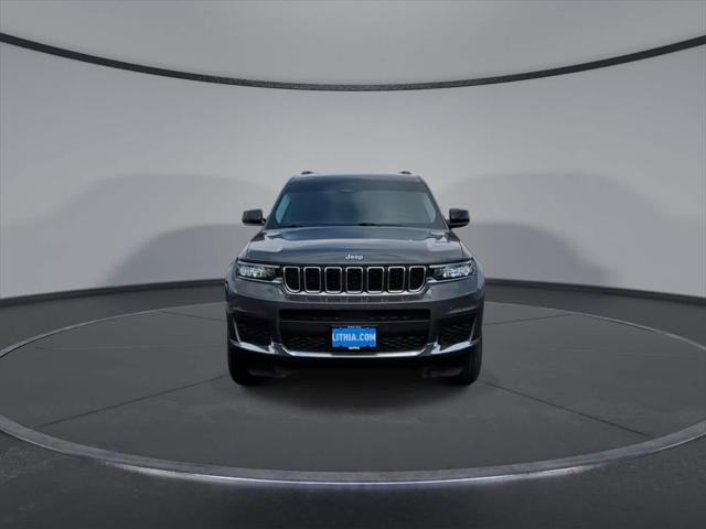 2024 Jeep Grand Cherokee L Laredo 4x2